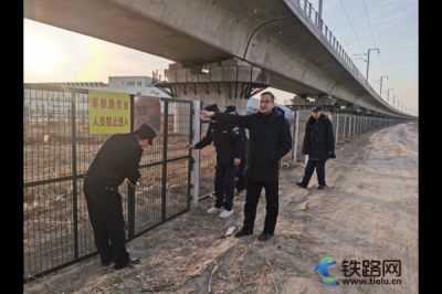 ·�����Є� ���ϰ��y���F��ȫ�_ͨ